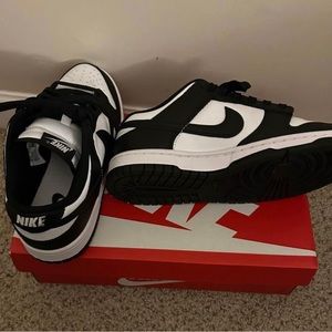 Nike Womens Panda Dunks